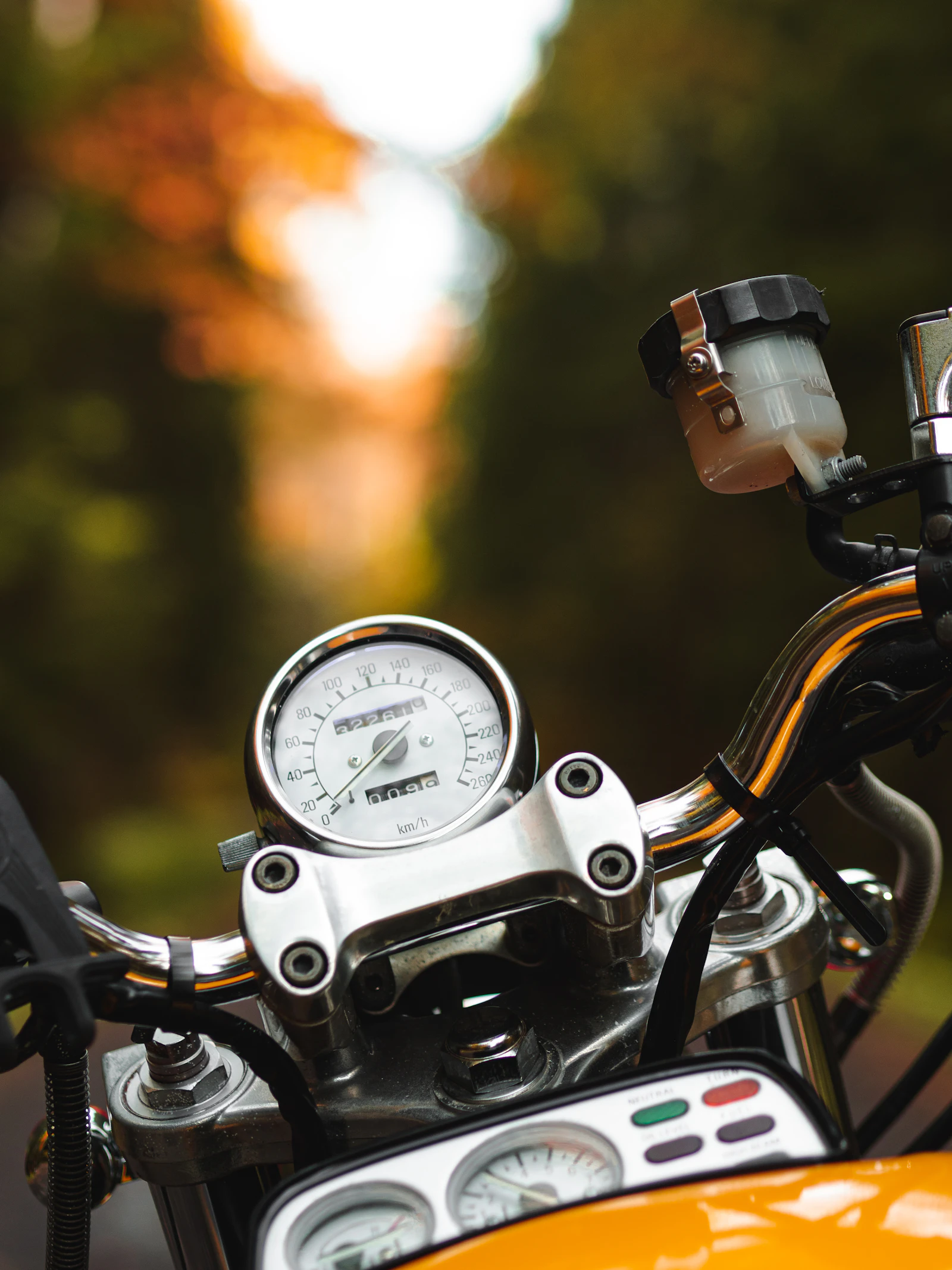 Acheter une moto d'occasion : les heures moteur, le piège à éviter